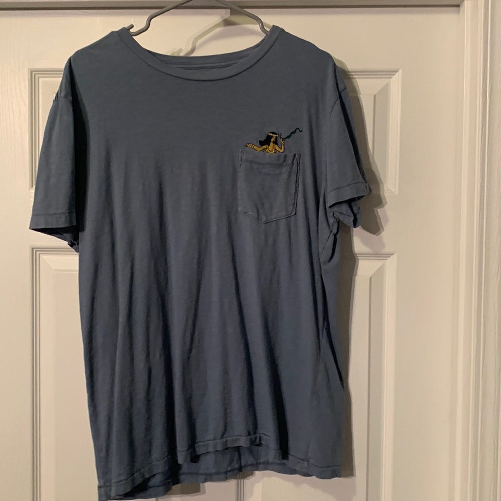 American Eagle size Large pocket shirt